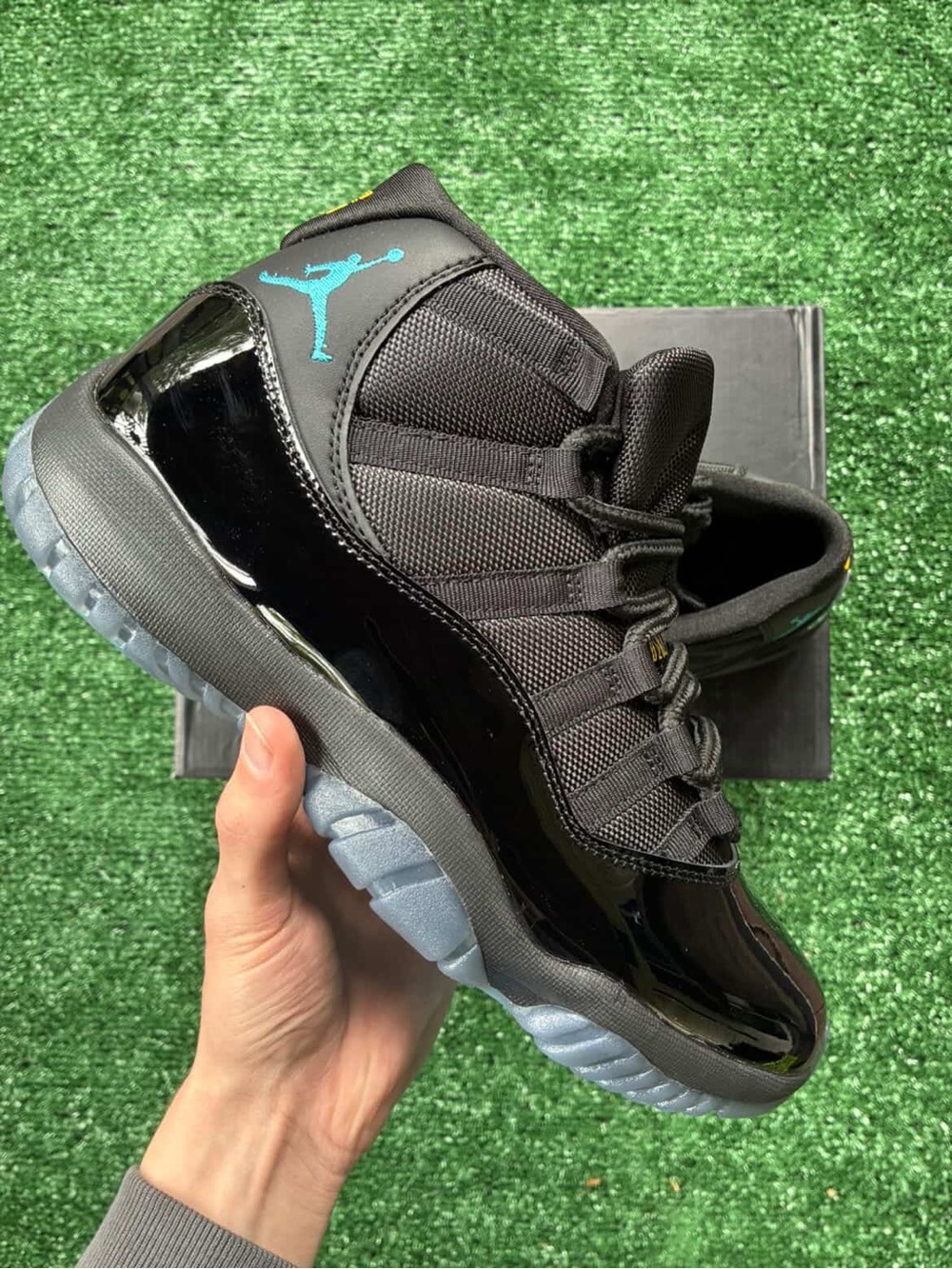 Air Jordan 11 Retro “Gamma Blue” (Men’s Sizes) 💙🖤